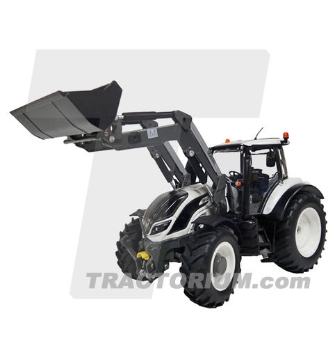 Wiking 7815 Valtra T white with Frontloader 1/32